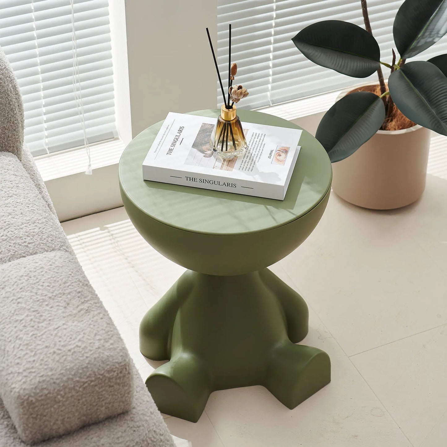 Small flat head coffee table cream style, home living room sofa side table table, round side table